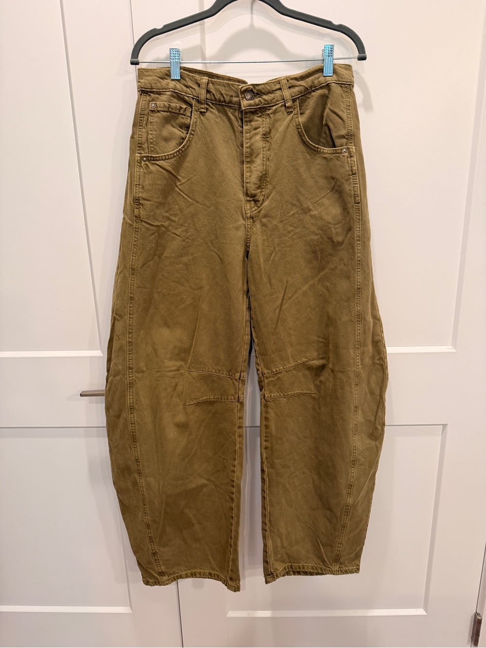 NWOT We The Free Good Luck Mid-Rise  Barrel Jeans - Olive/Brown Long